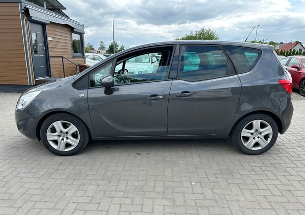 Opel Meriva cena 21900 przebieg: 114000, rok produkcji 2010 z Jędrzejów małe 704